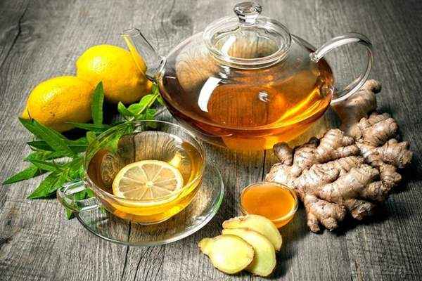 Чай с лимоном: польза и вред для организма. калорийность напитка