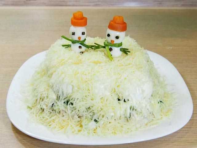 Салат сугроб - удивит изысканным вкусом: рецепт с фото и видео