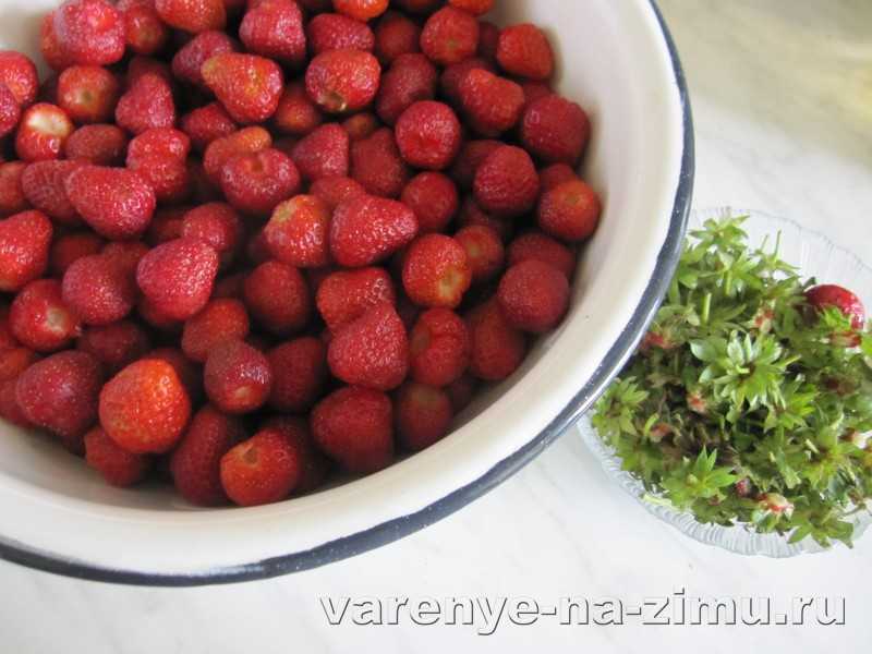 Клубничное варенье рецепты густого варенья из клубники  с целыми ягодами (густое, ароматное) рецепты с фото | заготовки на зиму