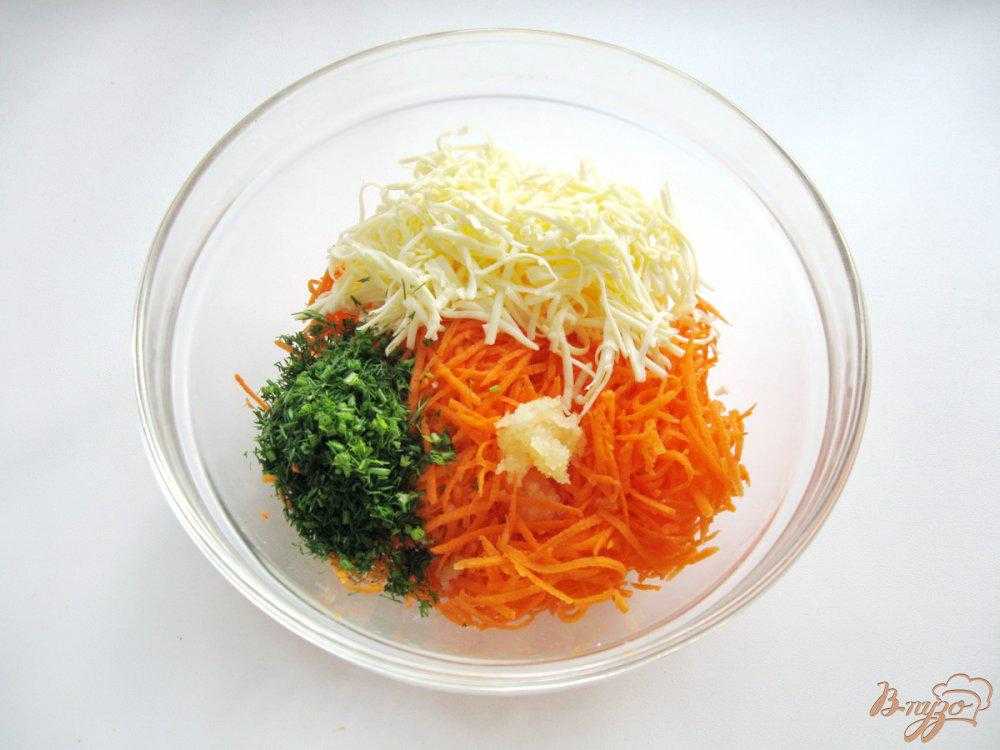 Салат из сыра с чесноком и яйцом и плавленный сыр рецепт с фото пошагово - 1000.menu