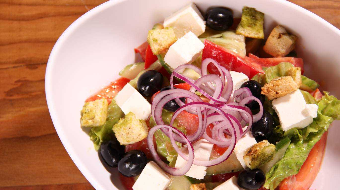 Греческий салат: топ 5 классических рецептов приготовления в домашних условиях